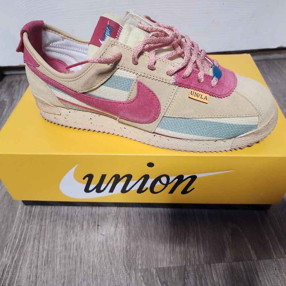 Cortez x UNION Size 9.5 Men 11 Women